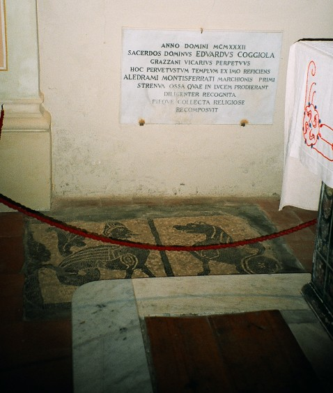 Tombeau d'Alérame de Montferrat-dans l'église paroissiale de Grazzano Badoglio-Photo du Dr M Gilchrist